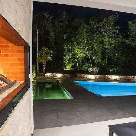 V106 - With The Pool * Ljubuski