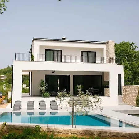 V106 - With The Pool