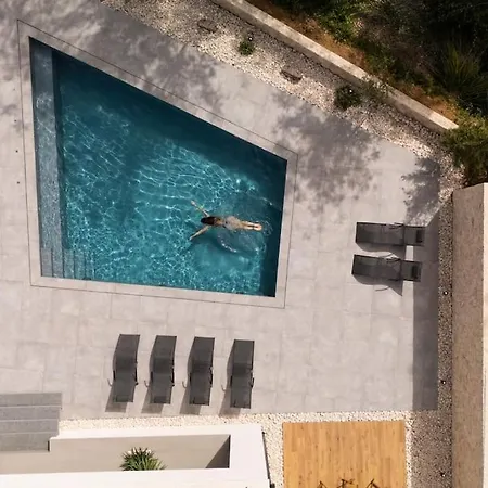 别墅 V106 - With The Pool Ljubuški